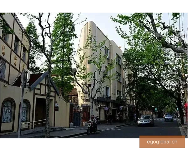 探寻上海街头巷尾的隐秘光芒：那些不为人知的“网红”故事